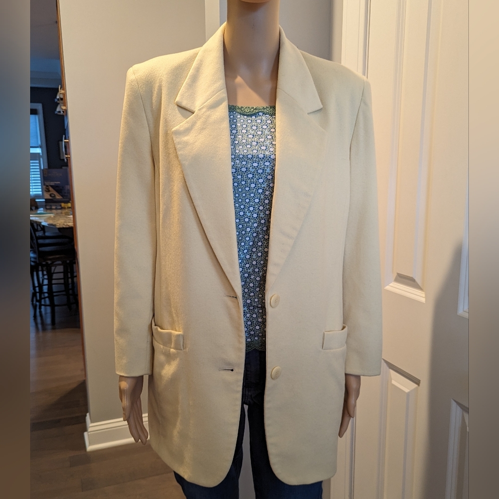 Peter Nygård vintage women's blazer, size 6
